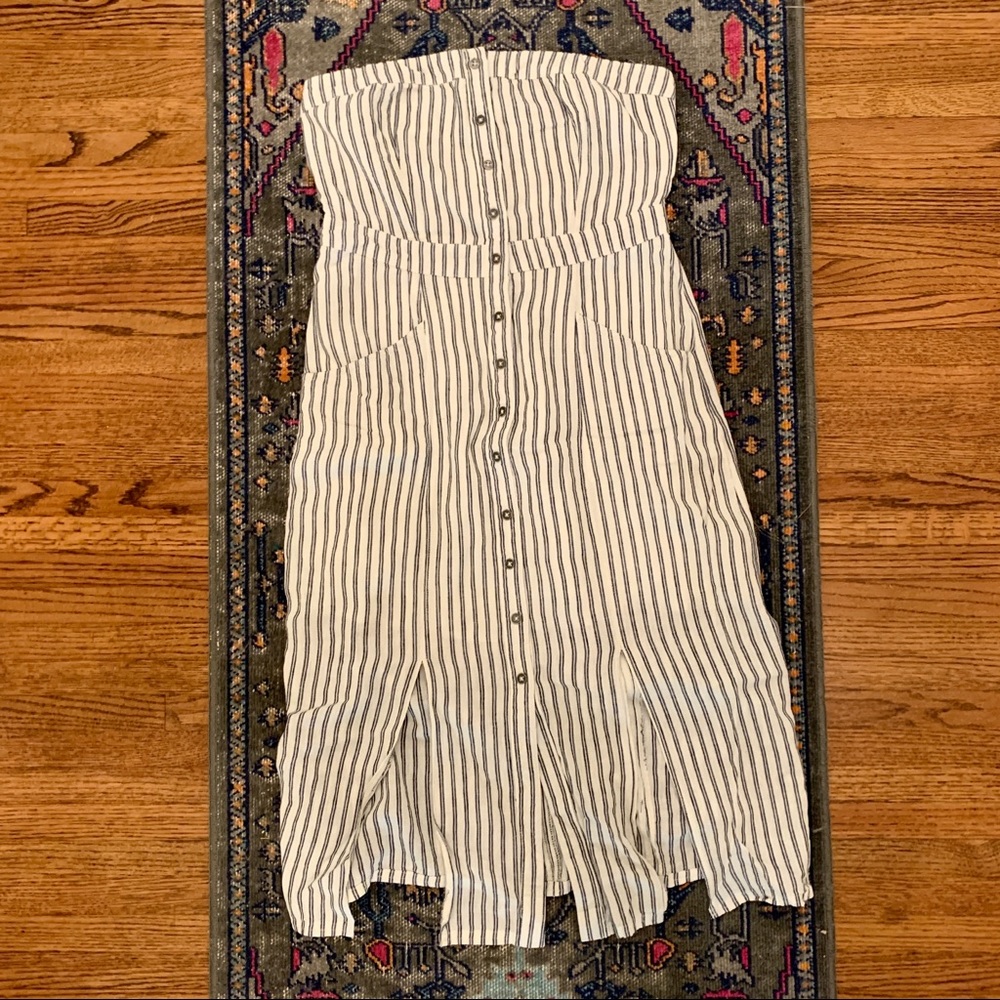 UO Strapless Linen Summer Dress